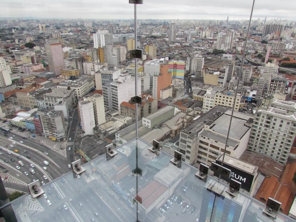 Hotel Urbis a 10 minutos Rua 25 de Março, Brás,Bom Retiro,a 2 minutos do Mirante Sampa Sky e pista de Skate Anhangabaú São Paulo 2*,