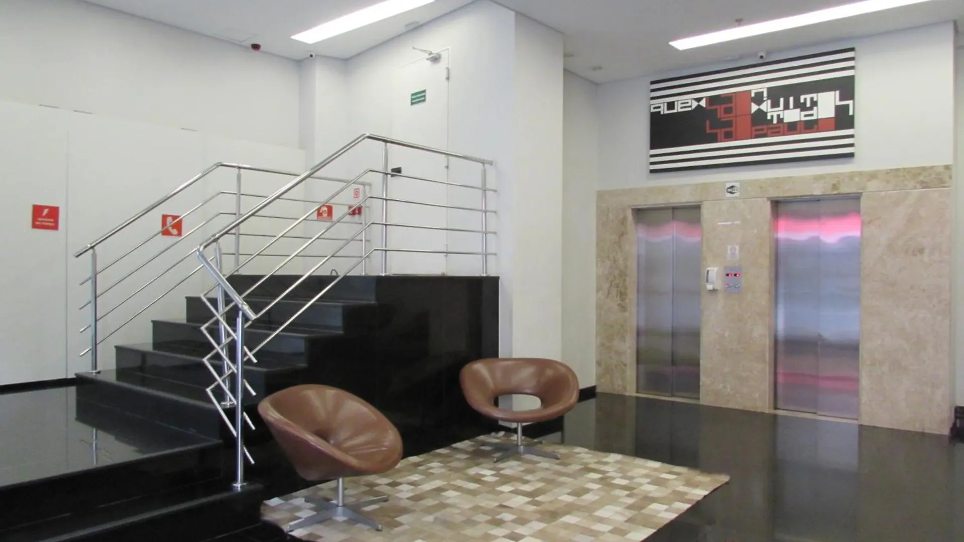 Hotel Urbis a 10 minutos Rua 25 de Março, Brás,Bom Retiro,a 2 minutos do Mirante Sampa Sky e pista de Skate Anhangabaú São Paulo