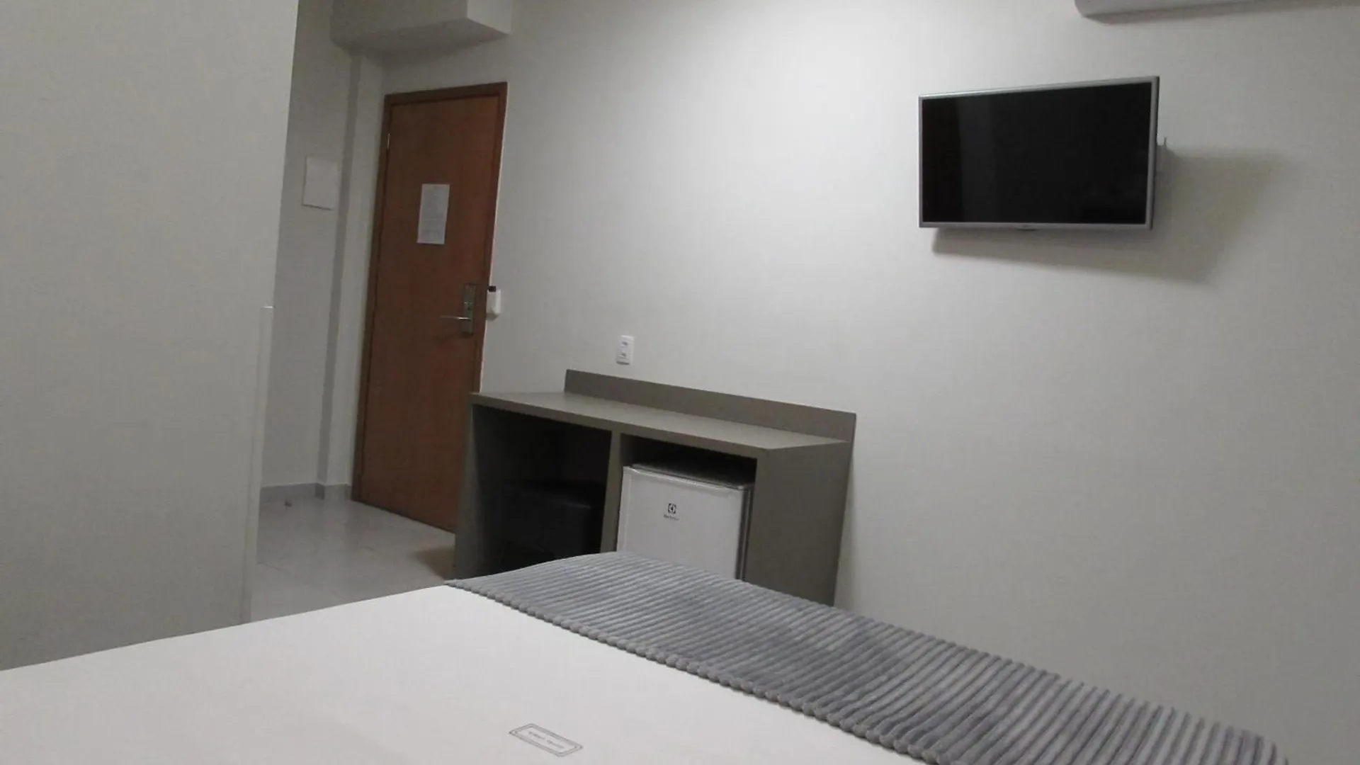 Hotel Urbis a 10 minutos Rua 25 de Março, Brás,Bom Retiro,a 2 minutos do Mirante Sampa Sky e pista de Skate Anhangabaú São Paulo