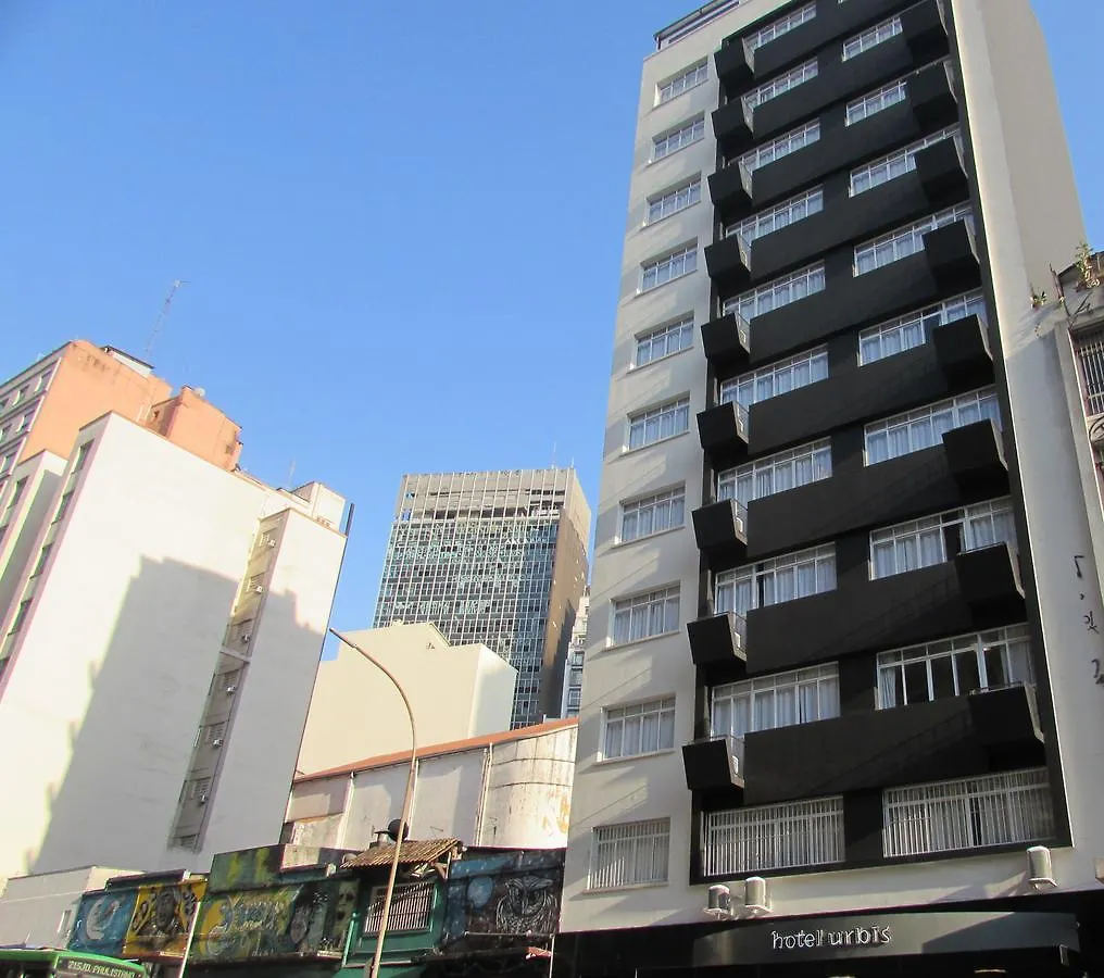 Hotel Urbis a 10 minutos Rua 25 de Março, Brás,Bom Retiro,a 2 minutos do Mirante Sampa Sky e pista de Skate Anhangabaú São Paulo 2*,  Brasil